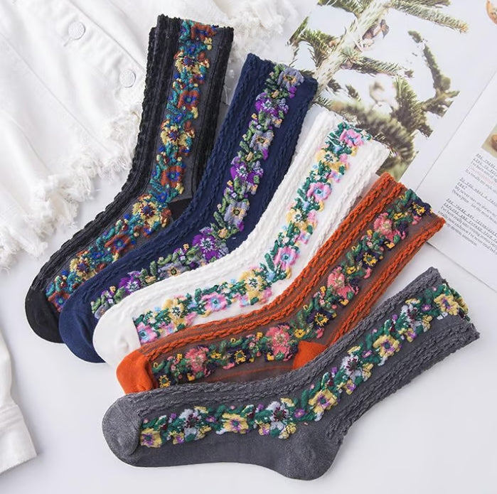 (5 Paar) Vintage-Socken mit bestickten Blumen